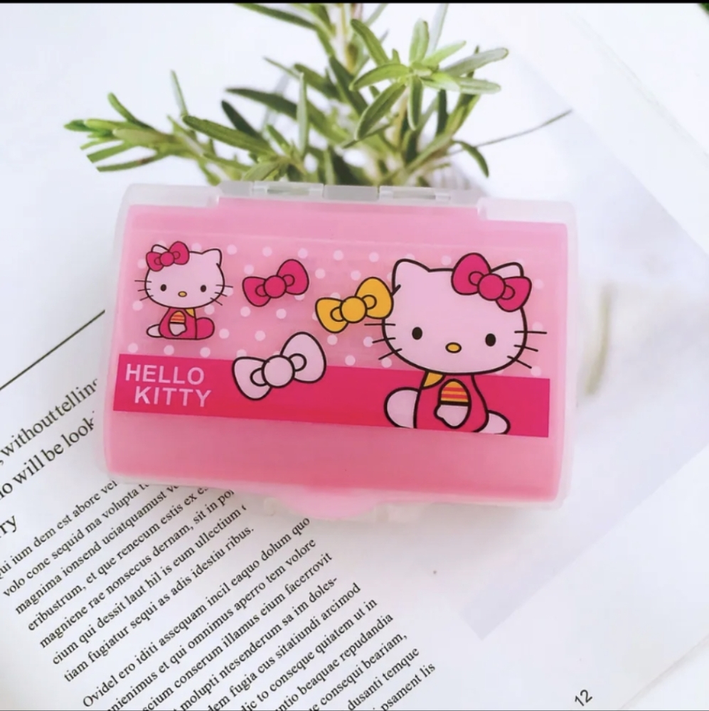 🆕📢📢📢 Just In....Hello Kitty Pill Box. - Picture 1 of 8